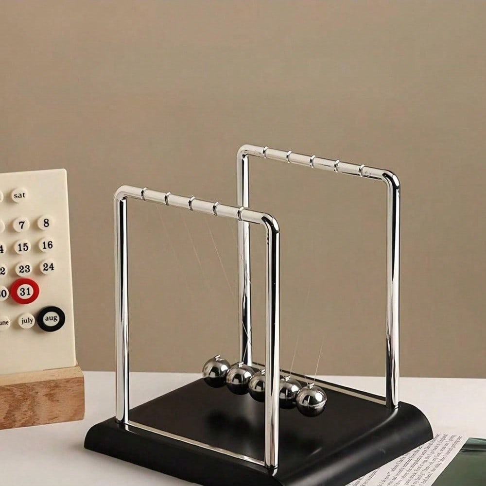 Black Metal Newton's Cradle Ba - Office Tech Desk reseña y precio