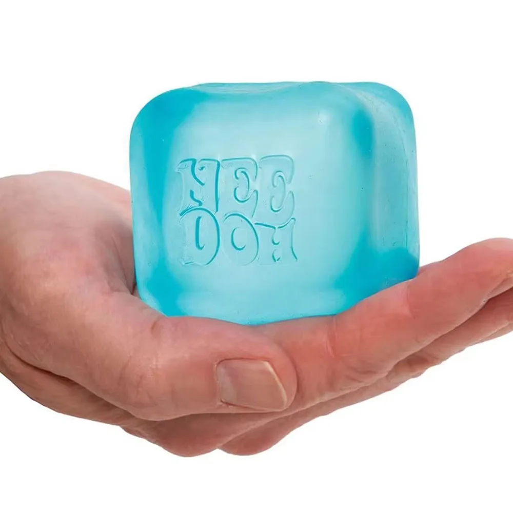 Schylling Needoh Nice Cube Sen - Office Tech Gadgets reseña y precio